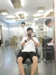 -即型男士理发工作室