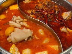 猪手鸳鸯锅-小街猪手(团结湖店)