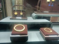 -周大福CHOW TAI FOOK(浦东八佰伴店)