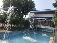 -欢乐水魔方水世界
