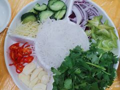 -官塘陈记鱼生·潮汕砂锅粥·牛肉火锅(潮枫路总店)