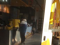 -麦当劳(中二横路店)