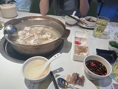 -烹然四季椰子鸡火锅(姚家园万象汇店)