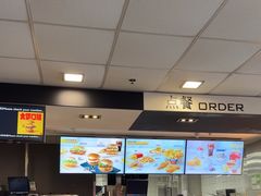 -麦当劳(国家体育场南路店)