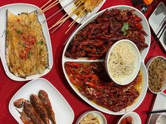 -龙巢盱眙龙虾·牛蛙·烧烤宵夜(八卦岭店)