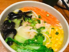 -云海肴·汽锅鸡·云南菜(天山百盛优客店)