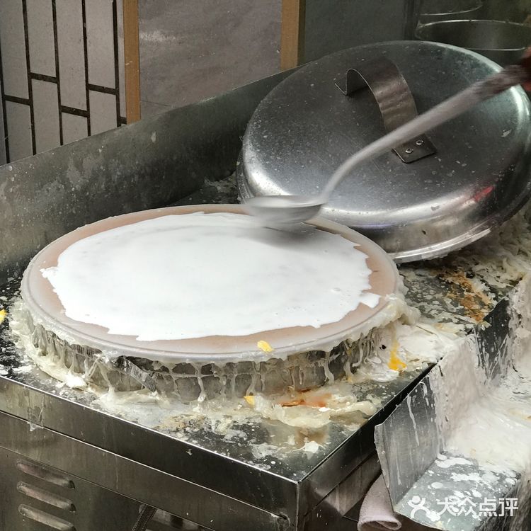 不吹不捧‼️是南宁本地人都爱去的卷筒粉店