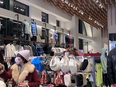 -lululemon(比斯特购物村店)