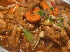 -胖哥俩肉蟹煲(石家庄长安万达店)