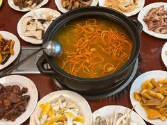 -菌之家·专业纯野生菌火锅·特色炒菌