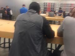 -Apple零售店(深圳益田假日广场店)