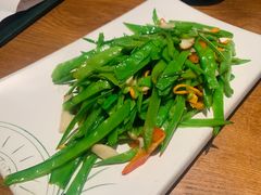 五彩花菇荷兰豆-云海肴·汽锅鸡·云南代表菜(天山百盛优客店)