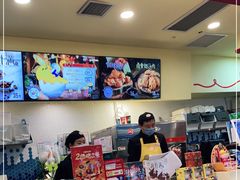 -DQ·蛋糕·冰淇淋(大宁国际商业广场店)