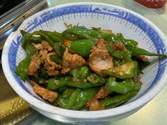 -昱龙大盆牛蛙馆(三兴街总店)