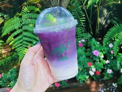 -Chom Cafe and Restaurant