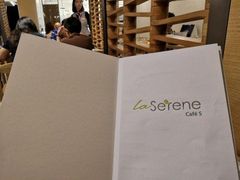-La-Serene Café