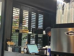 -CowCow其其·牛杂咖啡公司(六运店)