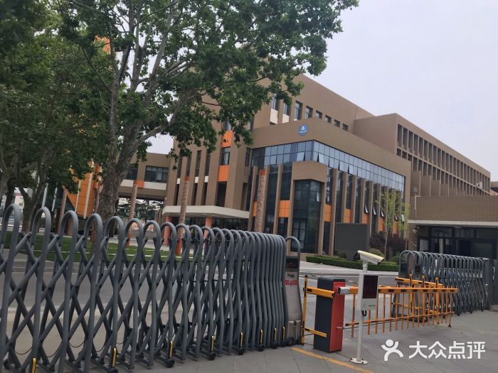 山东省青岛第二中学(江西路分校)图片