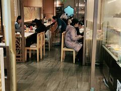 -辣妹子麻辣烫