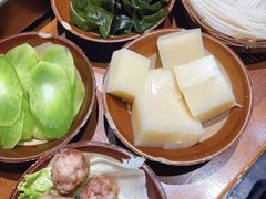 -黔有有贵州酸汤夺夺粉火锅(五味十字店)