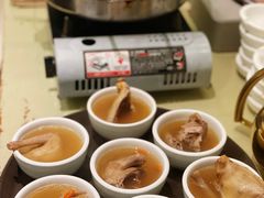 -郑猛记石岐鸽主题餐厅(长江店)