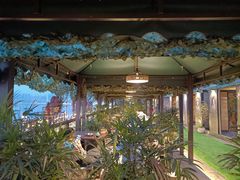 -冰冰龙虾·江湖菜·花园江景餐厅