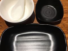 餐具摆设-小金鬼·煎饺·鸽子汤