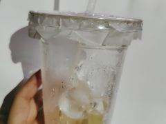 拿铁咖啡-素咫咖啡CLIFEROSE