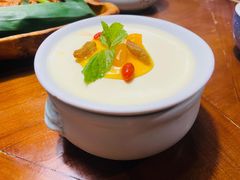 带奶皮的酸奶芒果-雀舞云南菜(天津天河城购物中心店)