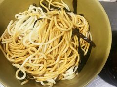 葱油拌面-老上海食惠裡小籠包生煎包