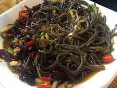 酸辣蕨根粉-海拉尔碳烤羊腿烤鸽子(吕营店)