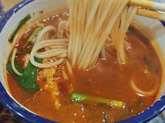 口缸小锅米线-热喜·现包大馅汤圆(老街店)