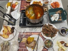 -金马门国际美食百汇(珞喻路店)