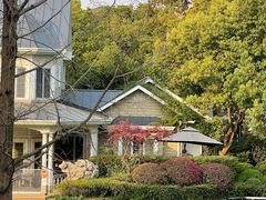 -J Create城市露营咖啡·简餐·宠物(上海动物园店)