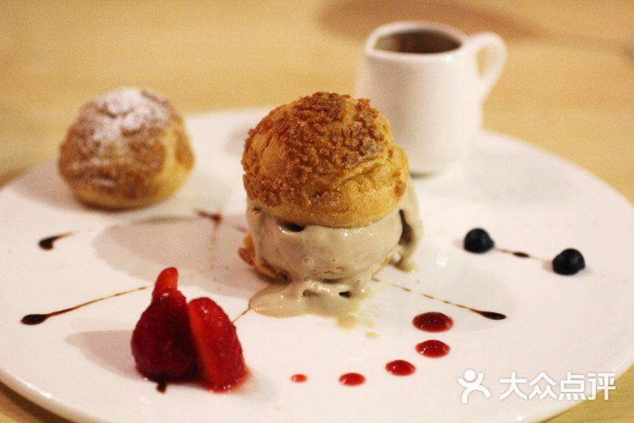 摩赞more than one の 法式冰火情缘泡芙