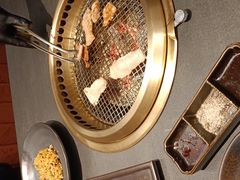 -铭牛烧肉·和牛海鲜自助(高新月牙湖店)