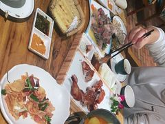 -老滇山寨•云南特色菜•地方菜•民族风情歌舞表演(金碧店)