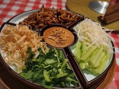 -老郑家东北春饼(龙悦居店)