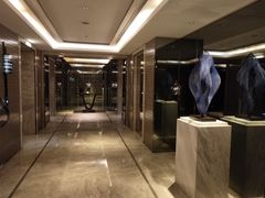 -上海宝华万豪酒店