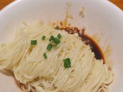 -诚铭记·虾仁汤包·成都小吃(融创店)