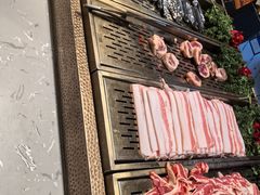 -山焱·炭火自助烤肉(周浦万达店)