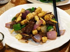 -品香菜馆(旗峰路中侨大厦店)