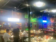-马路牙子烧烤音乐酒馆(望京店)