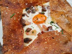 鸡蛋蘑菇熏肉荞麦可丽饼-RAC BAR(安福路店)