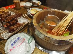 -聚串门儿·东北烧烤(信义坊店)