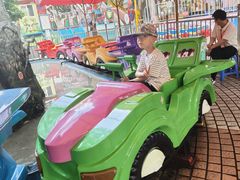 -顺德大良半月城游乐场