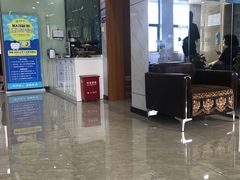 -茂菊口腔连锁(浦东南路店)