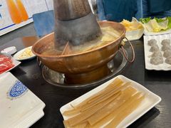 -楼外楼大刀肉传统火锅居(幸福街店)