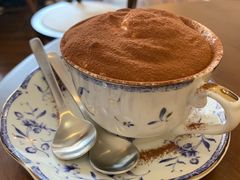 -Café Monson