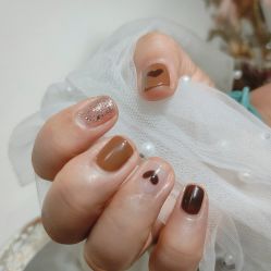 -YCai简薇美甲美睫美妆